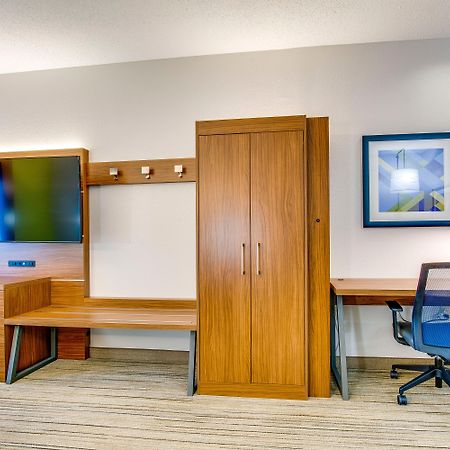 Holiday Inn Express וינסנס מראה חיצוני תמונה