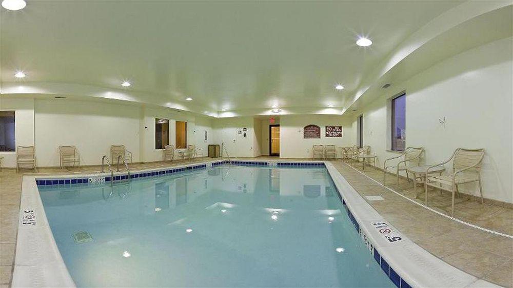 Holiday Inn Express וינסנס מראה חיצוני תמונה