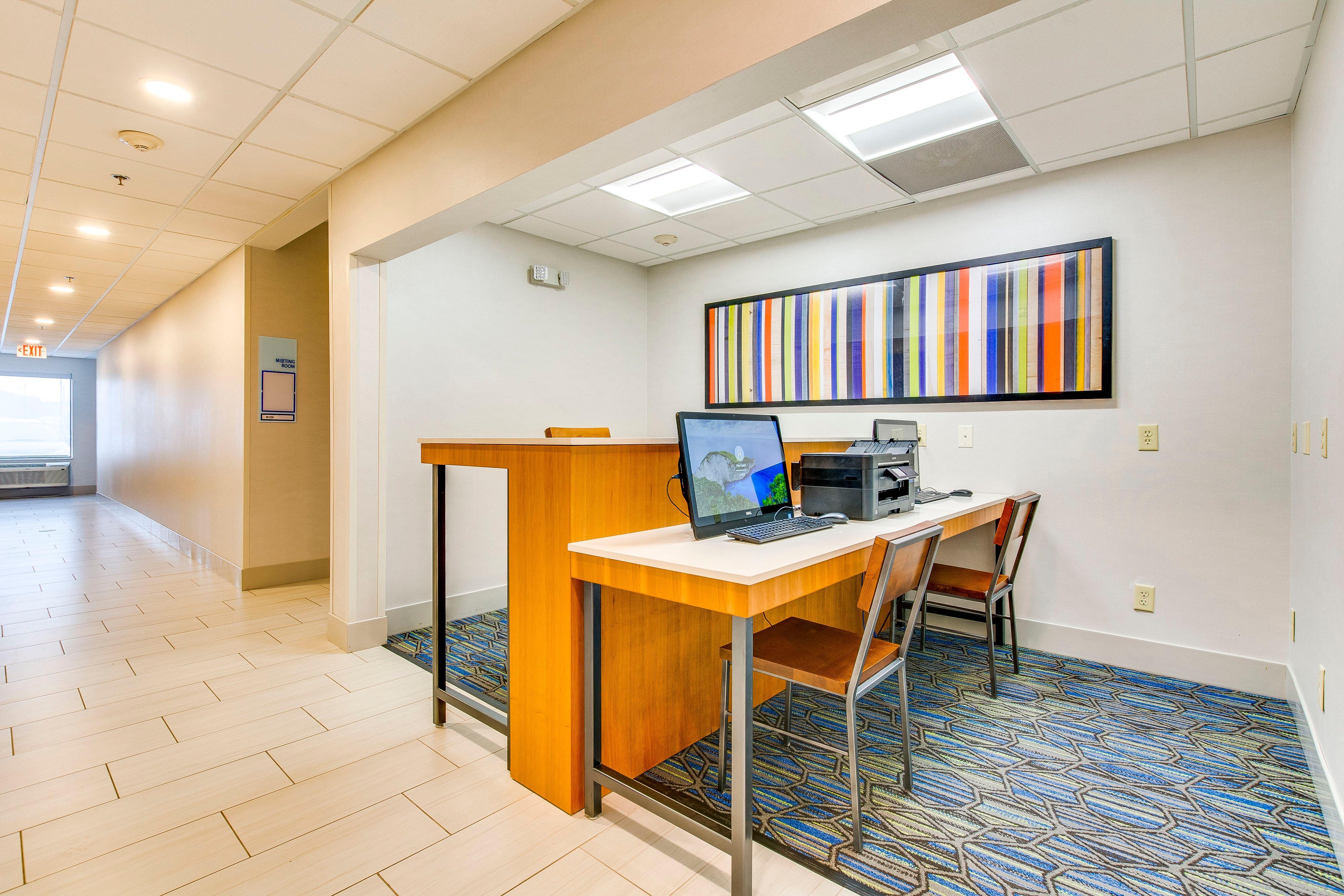 Holiday Inn Express וינסנס מראה חיצוני תמונה