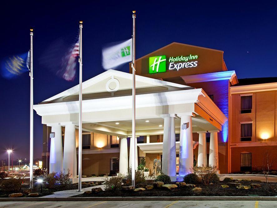 Holiday Inn Express וינסנס מראה חיצוני תמונה