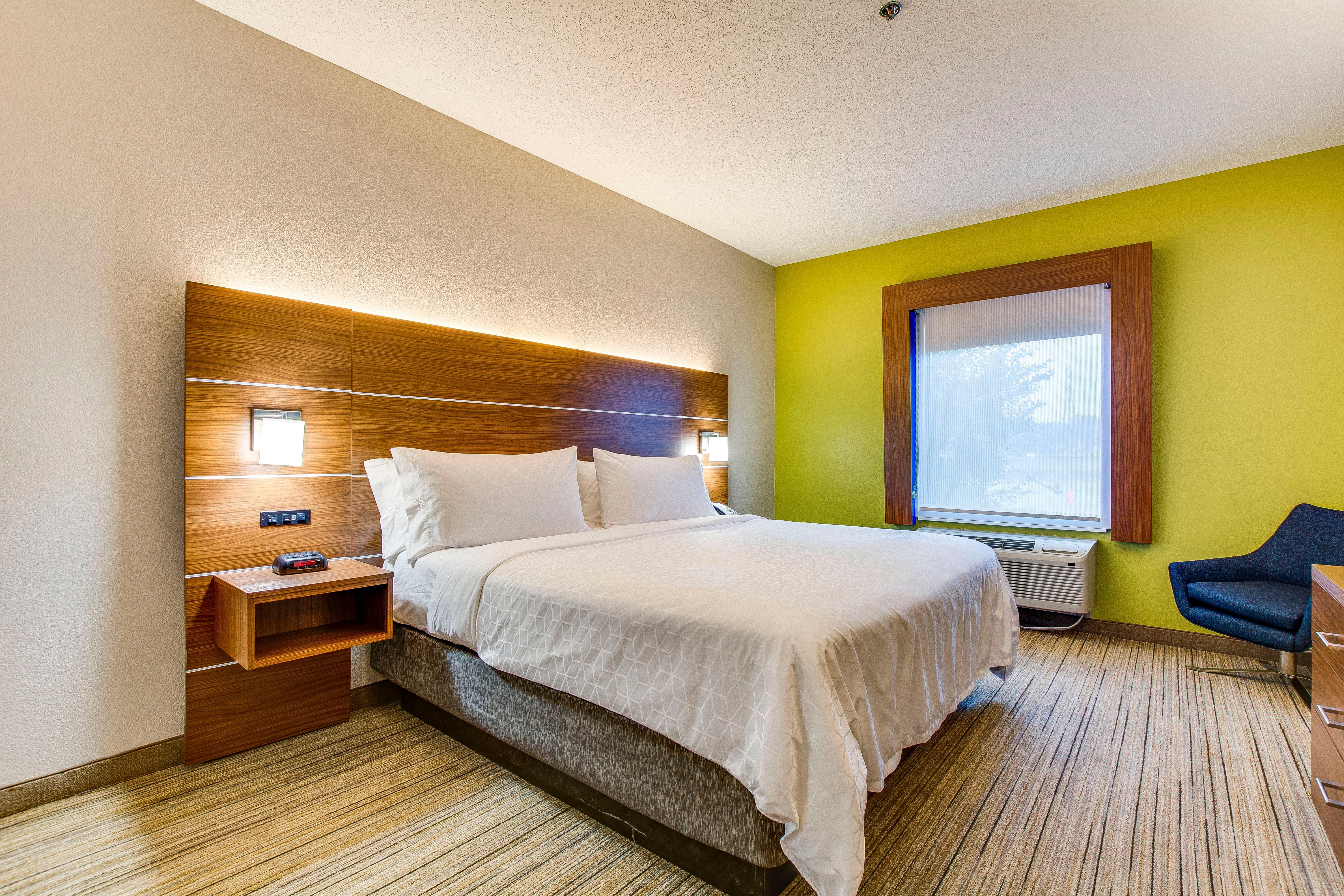 Holiday Inn Express וינסנס מראה חיצוני תמונה