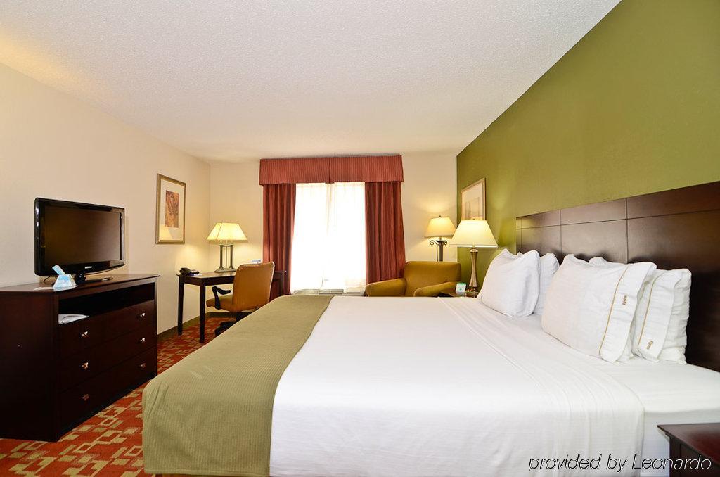 Holiday Inn Express וינסנס מראה חיצוני תמונה