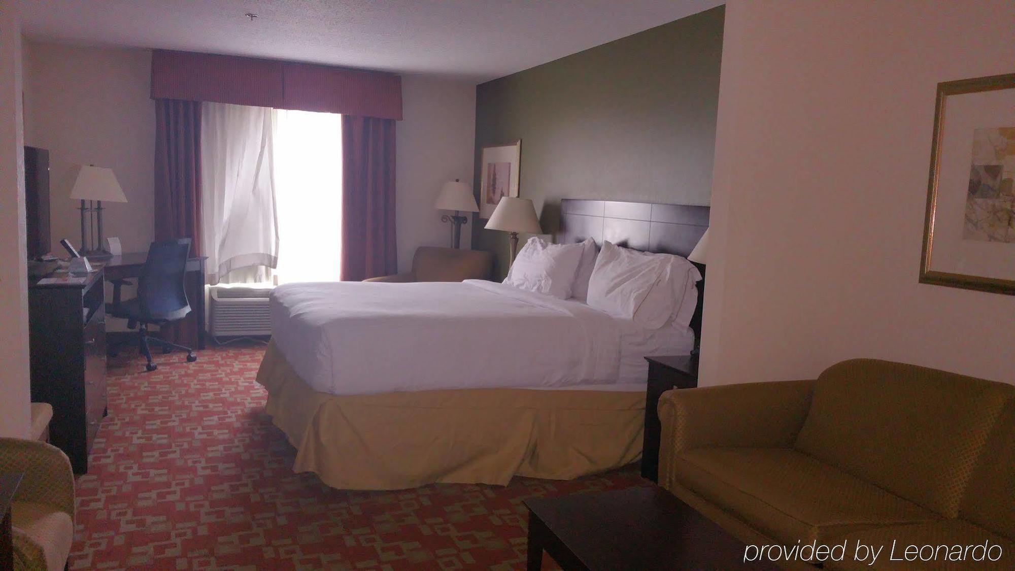 Holiday Inn Express וינסנס מראה חיצוני תמונה