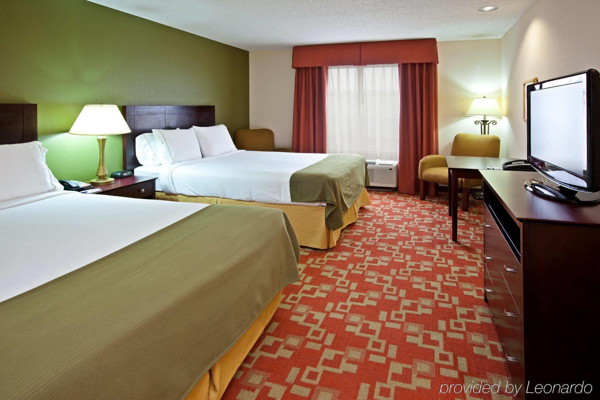Holiday Inn Express וינסנס מראה חיצוני תמונה