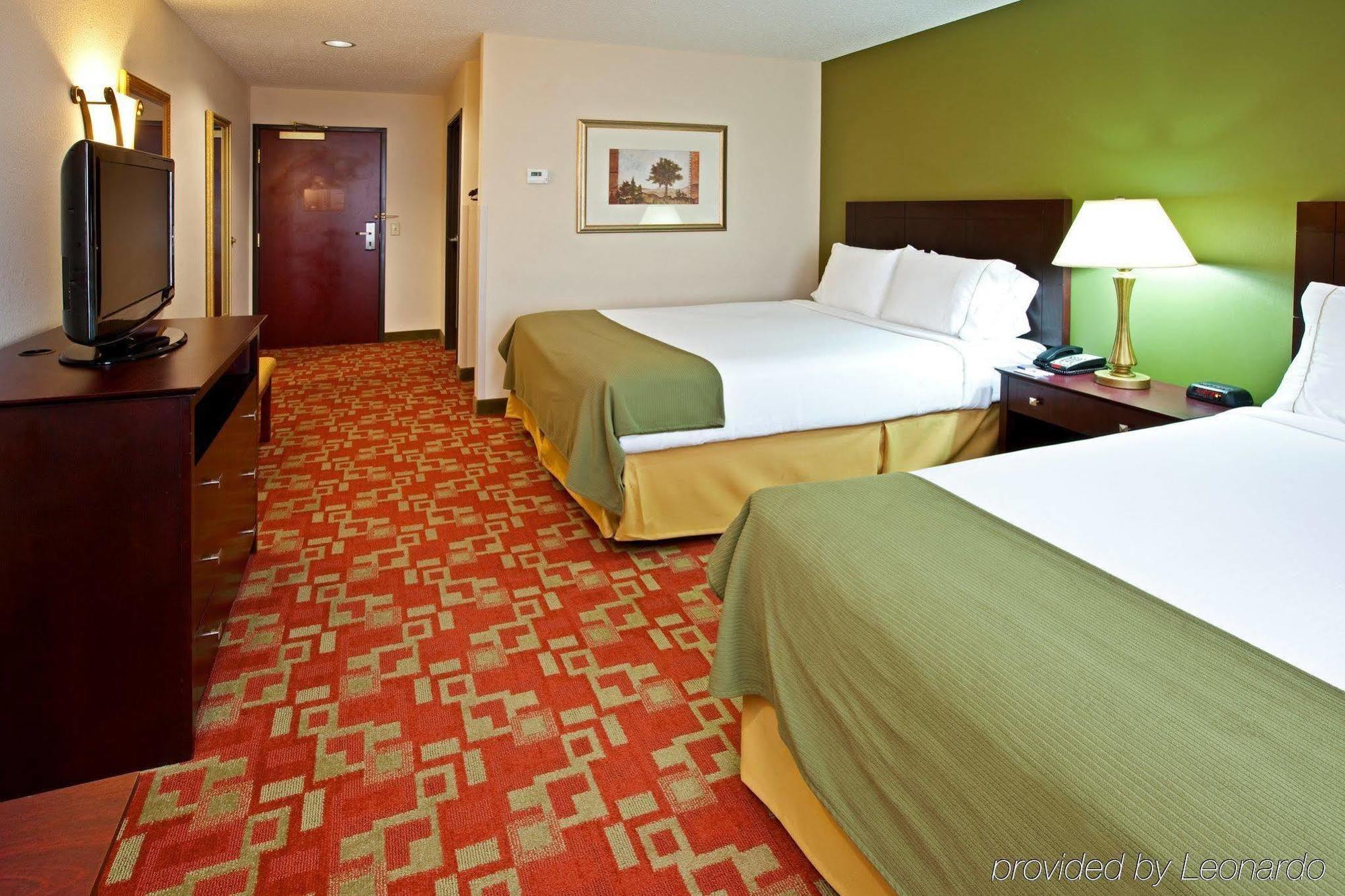 Holiday Inn Express וינסנס מראה חיצוני תמונה